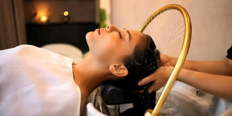 Head Spa Holistique